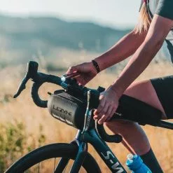 Bolso De Manubrio Lezyne Hard Bar Caddy -Bicicletas Ventas 7uVRCEW6 nO8M0c2GSyMDR4eU