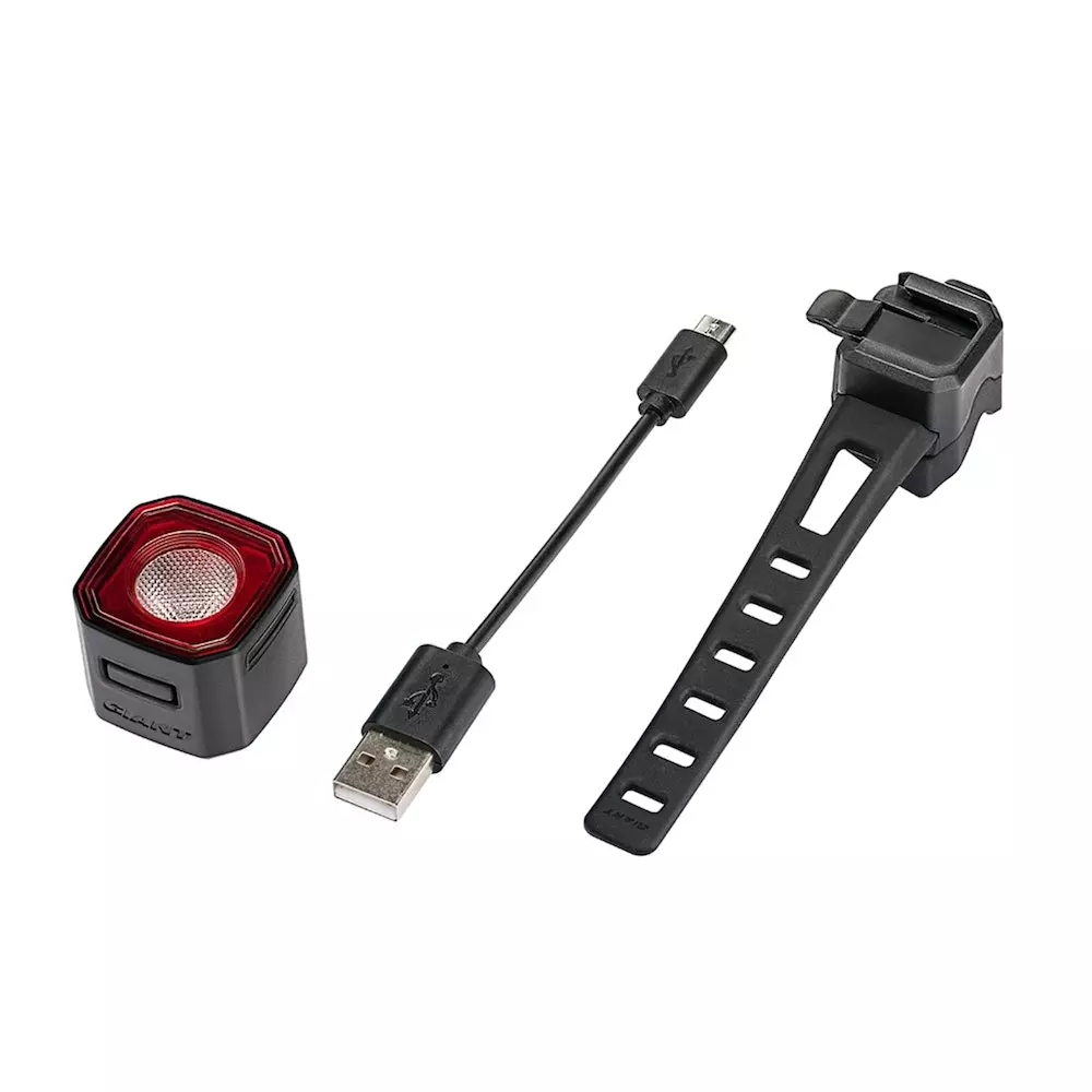 Luz Giant Trasera Recon TL 100 USB 6 Luz Giant Trasera Recon TL 100 USB - Imagen 4
