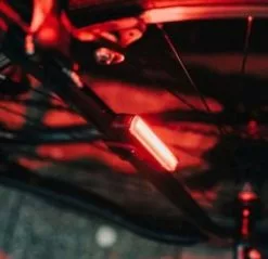 Luz Trasera MAGICSHINE Seemee 30 Lumens Usb Negro -Bicicletas Ventas tkG15XQlDf81Z8kB2WdC4PUJ8 1