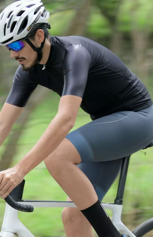 HighForce Pantaloneta De Ciclismo Corta Con Tirantes Clásico Colors Grey - 525038 6 HighForce Pantaloneta De Ciclismo Corta Con Tirantes Clásico Colors Grey - 525038 - Imagen 4