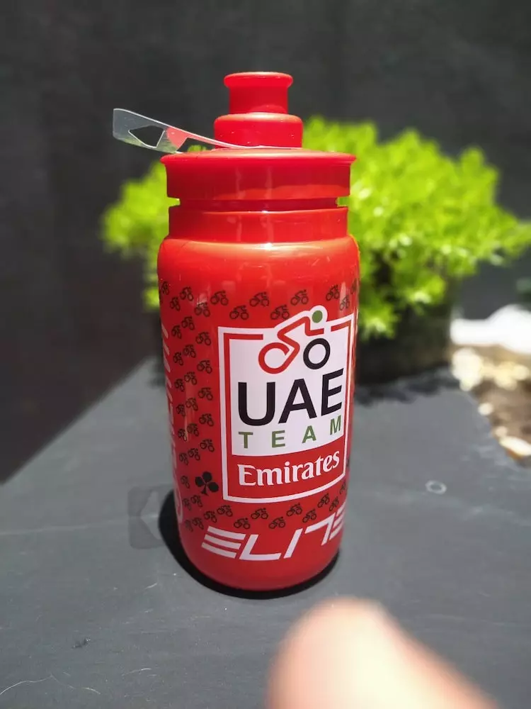 Caramañola Elite Fly Equipos 550ml Uae Team 4 Caramañola Elite Fly Equipos 550ml Uae Team - Imagen 2